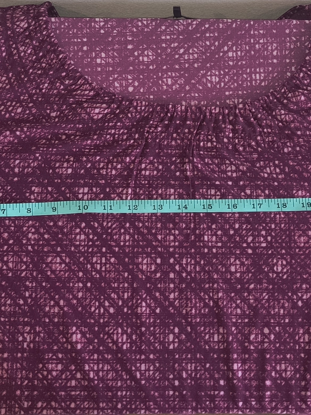 Women's Purple Printed Scoop Neck Top - Picture 4 of 7
